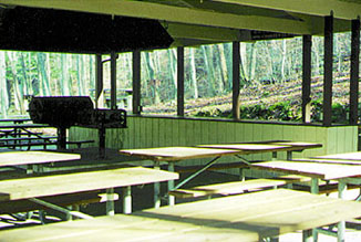 shelter1.jpg (42571 bytes)